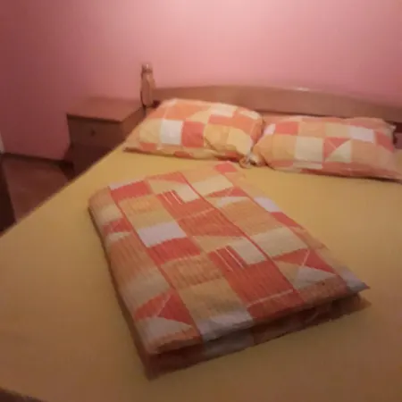 Manuela Apartman *